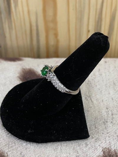 Small Emerald Green Ring